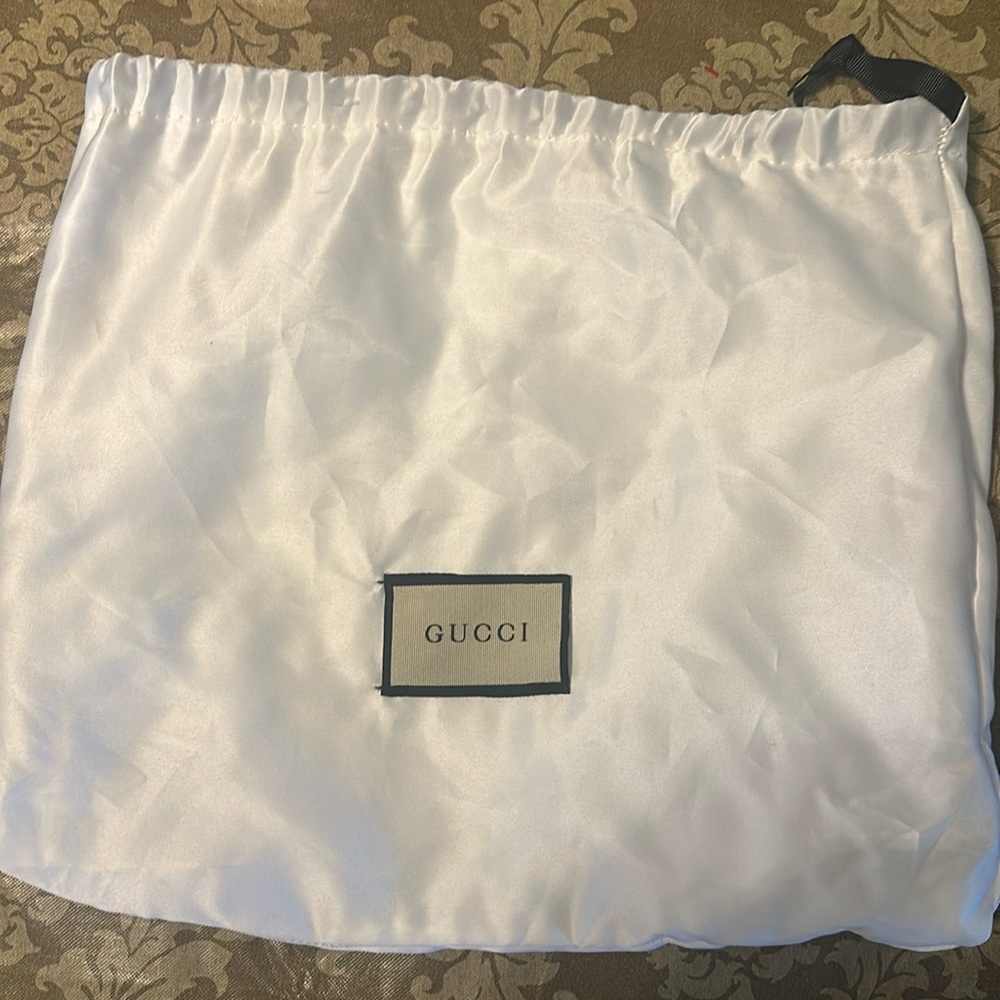 Gucci dust bag